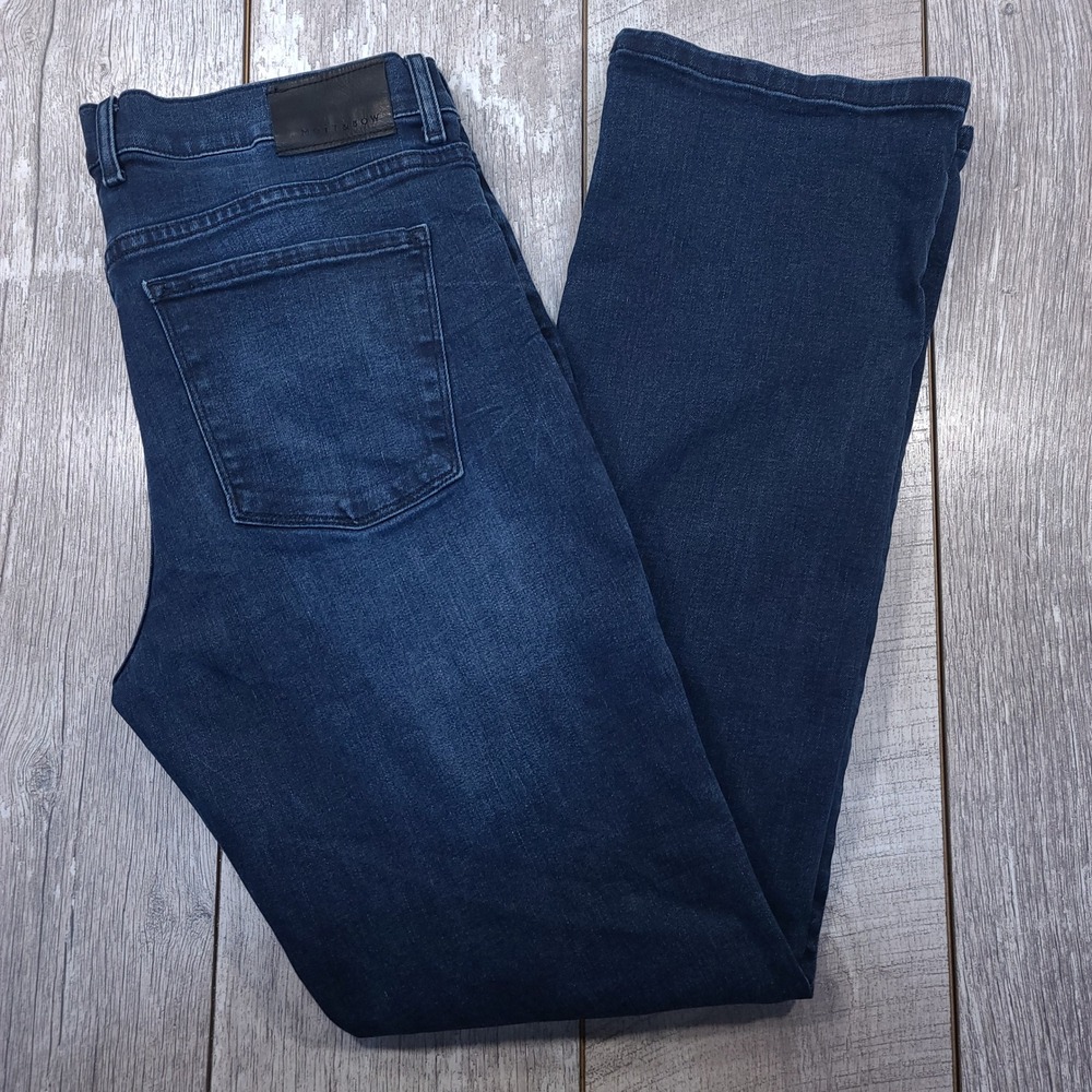 Men's Straight Jeans in Dark Blue - Classic Fit